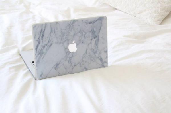 marble apple macbook